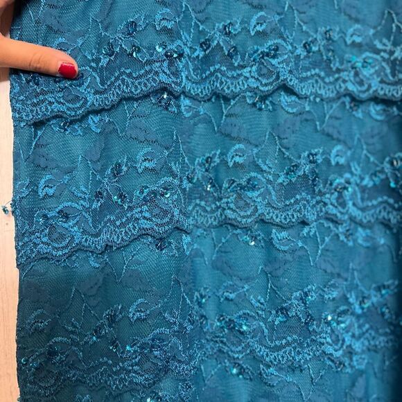 Blue dress  - Picture 4 of 5